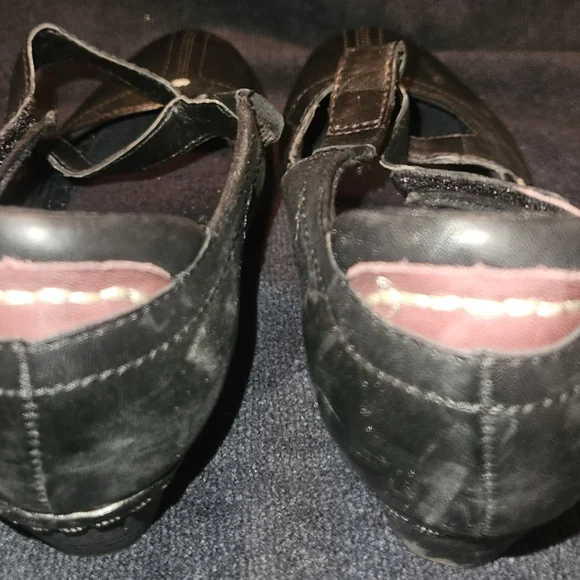 Cobb Hill Sz 7 by New Balance Leather Black and Brown Low Heels - Picture 7 of 12